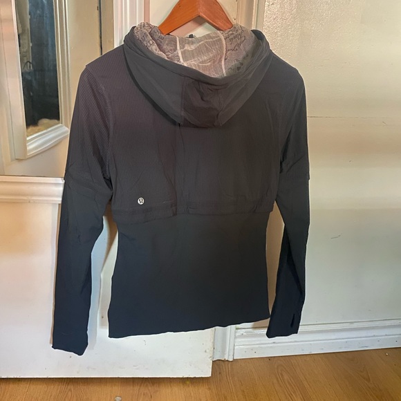 Reversible Lululemon Jacket - Picture 2 of 4